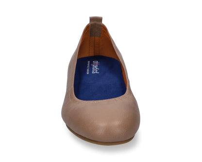 Front view of Clay Full-Grain Leather Ballet Flats with a semi-round toe and BLUE ComfortFlex orthotic for feet without problems.