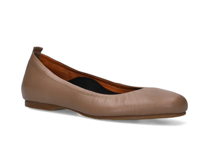 Three-quarter front view of Clay Full-Grain Leather-Ballet Flats with a semi-round toe and removable BLACK FlexiComfort orthotic for flat feet.
