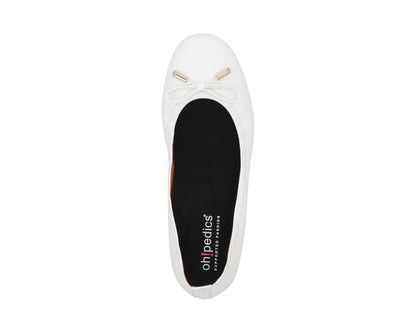 Top view of White full-grain leather ballet flats with a semi-round toe featuring removable BLACK FlexiComfort orthotic for flat feet and 24k-gold-plated-bows.